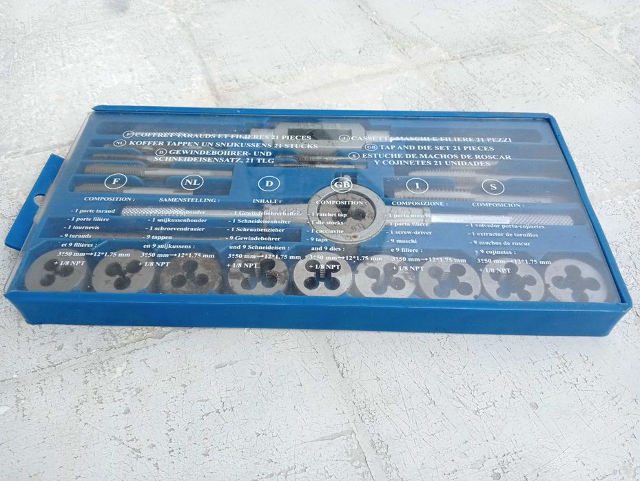 (102) Kit de fazer roscas em metal