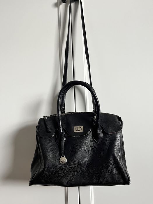 Czarna torebka Betty Barclay ze sztucznej skóry