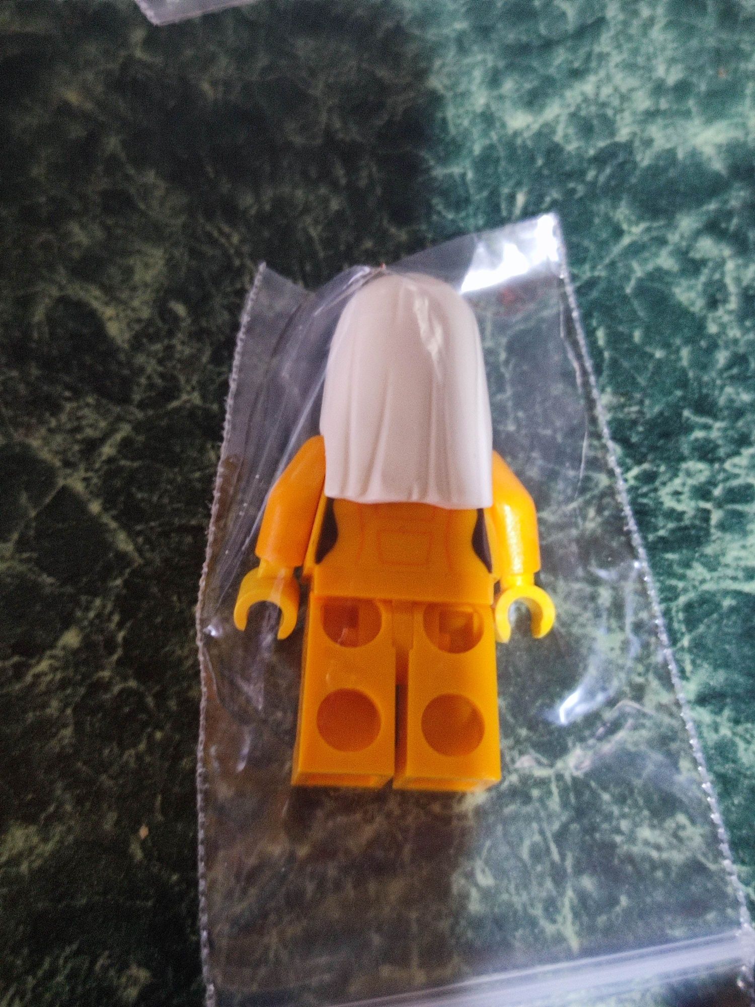 Figurka LEGO Ninjago njo565 Avatar Harumi + miecz czerwony