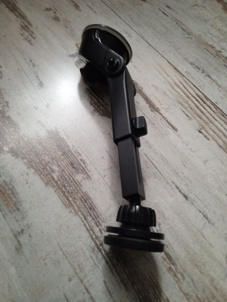 Uchwyt do telefonu magnetyczny na szybę