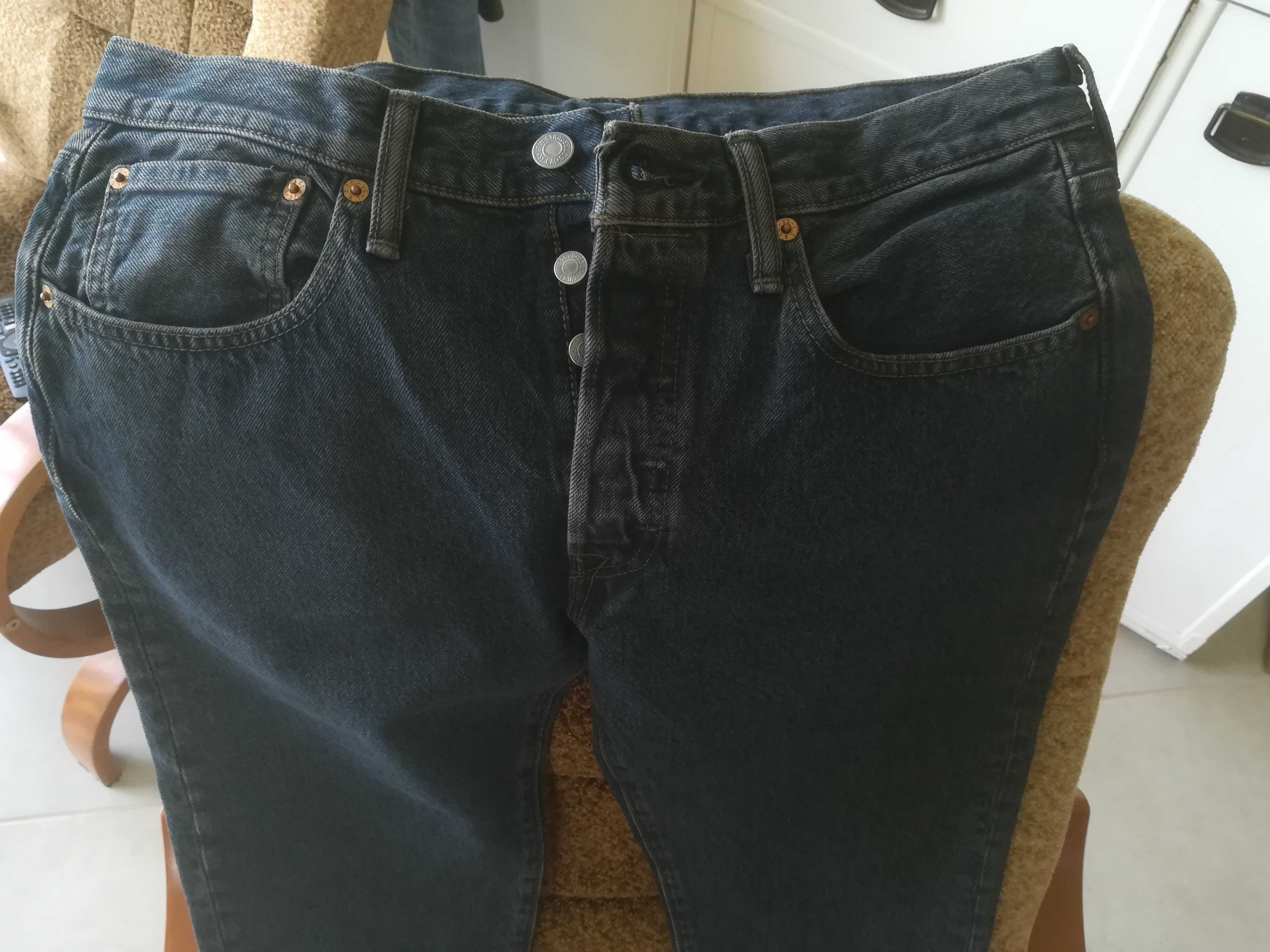Spodnie Levis 501 . Nowe.