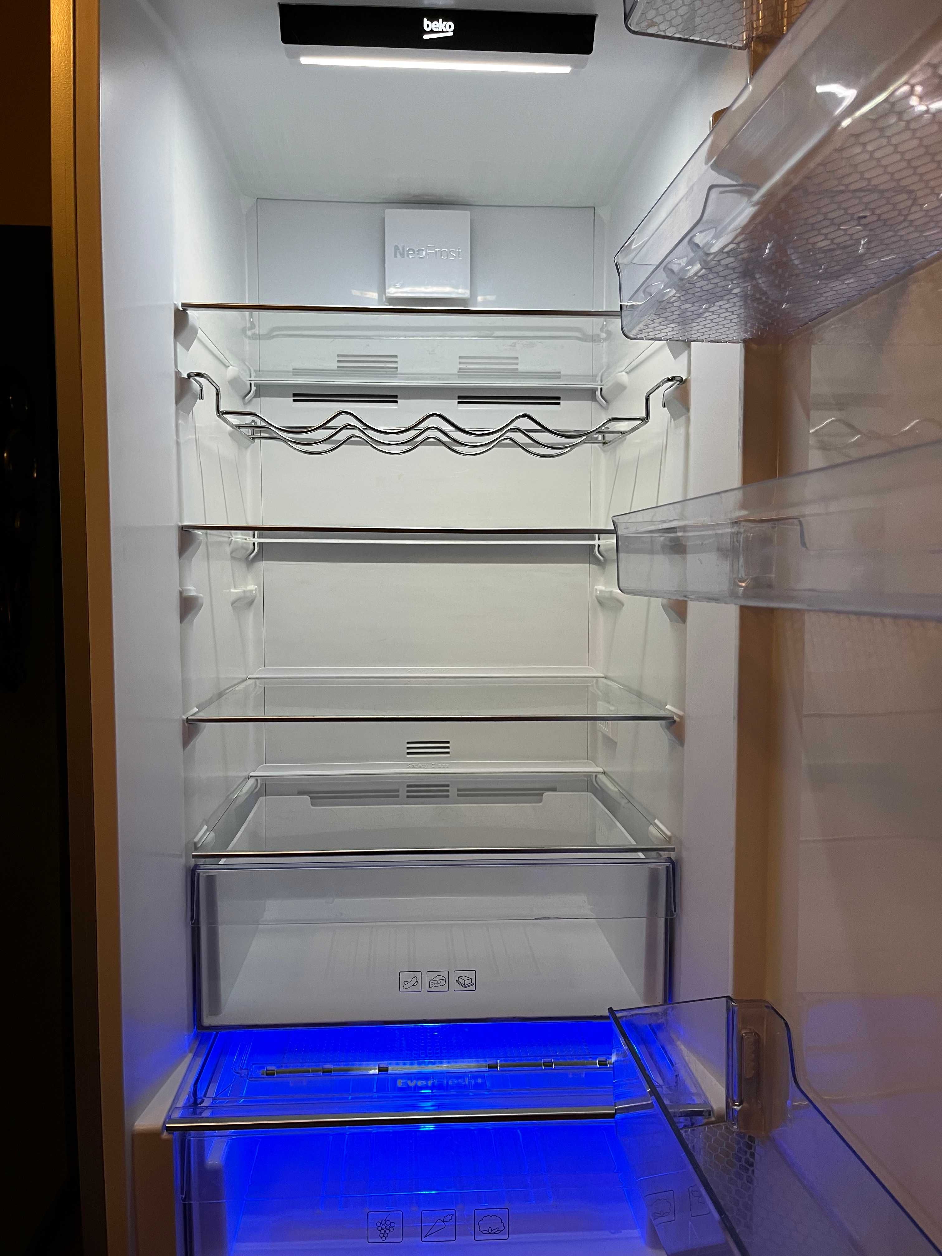 Okazja !!! Sprzedam lodówkę Beko  Neo Frost RCNA406E30ZXB.