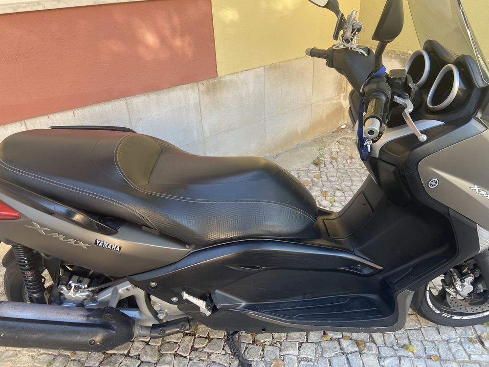 Moto Yamaha Xmax 250