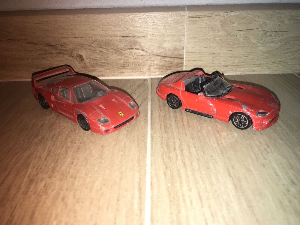 Modele aut Burago / Viper RT10 / Ferrati F40