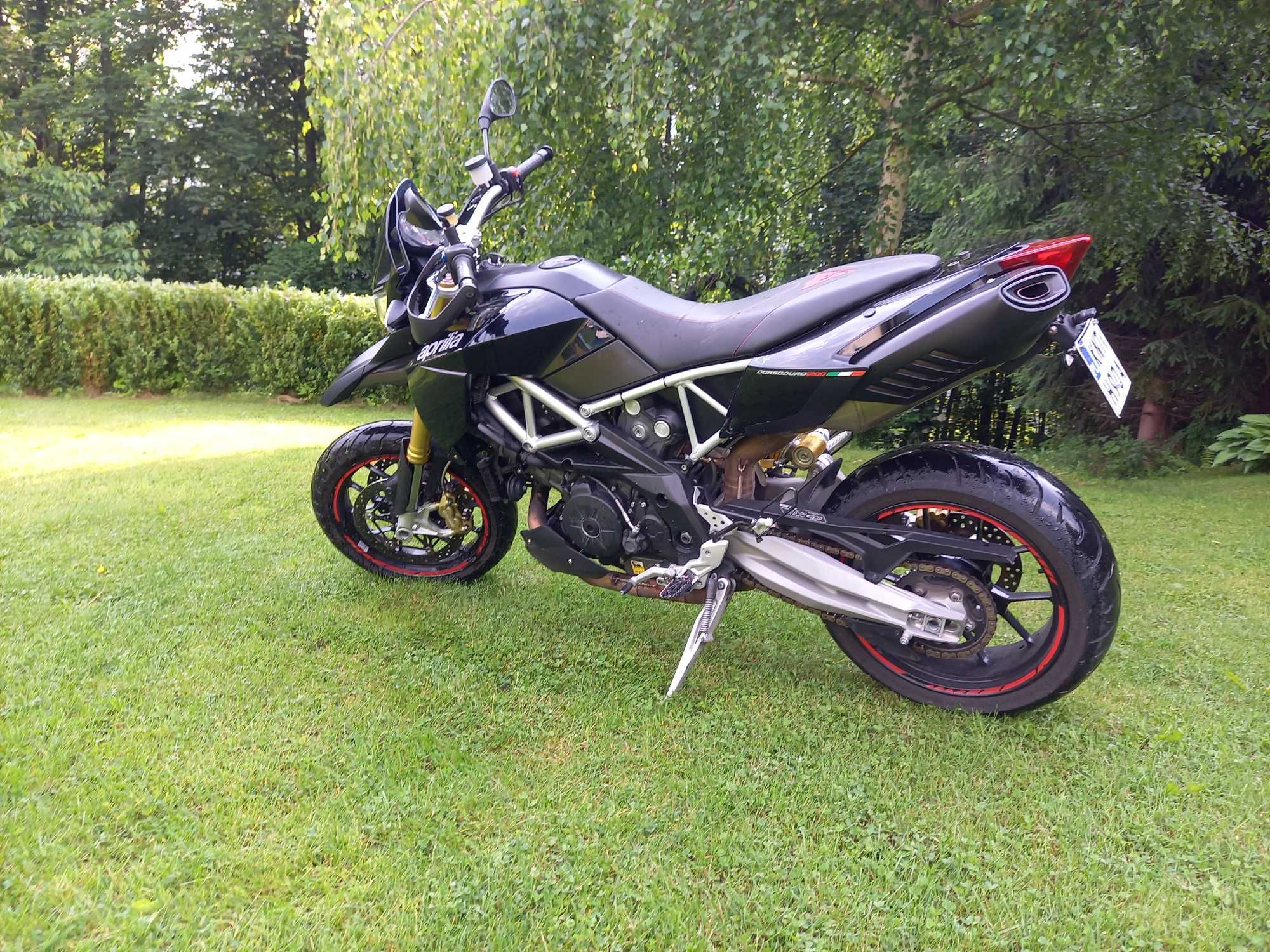 Aprilia dorsoduro 1200