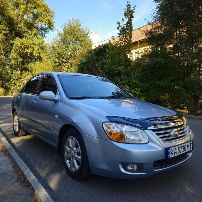 Продам  Kia Cerato в отличном состоянии.