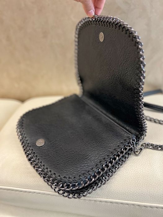 Нова чорна дамська сумочка