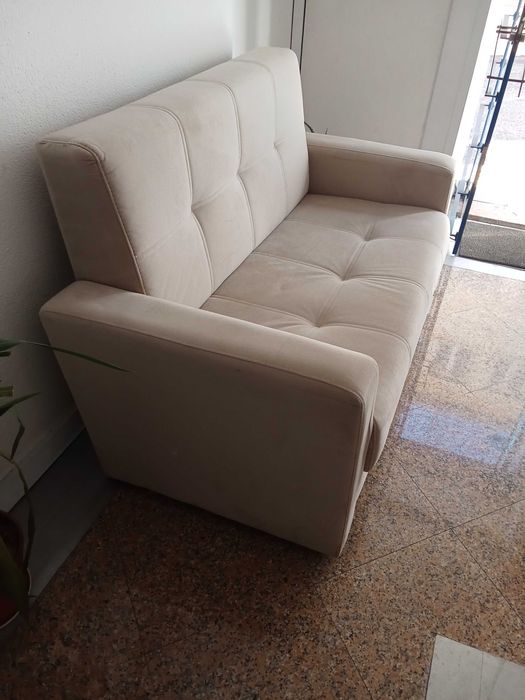 Sofá de 2 lugares
