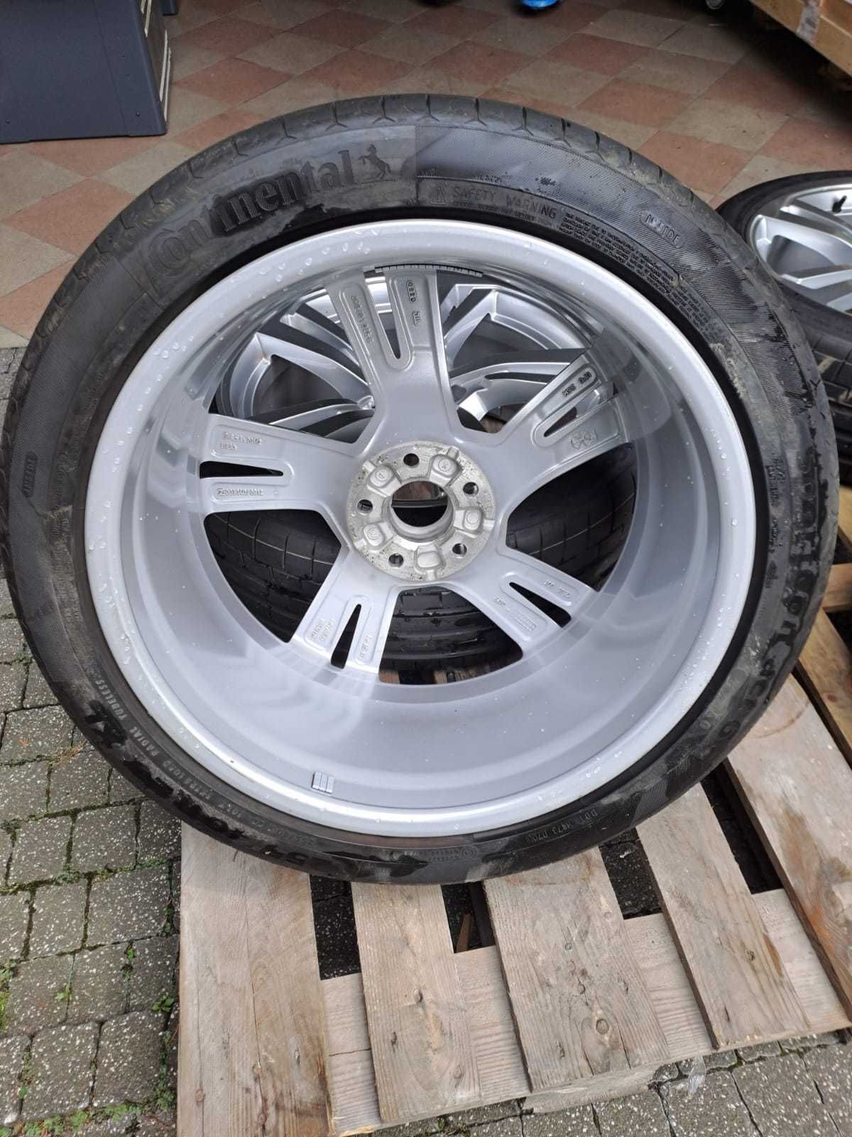 opony Continental 255/40 R20 z 2022 roku