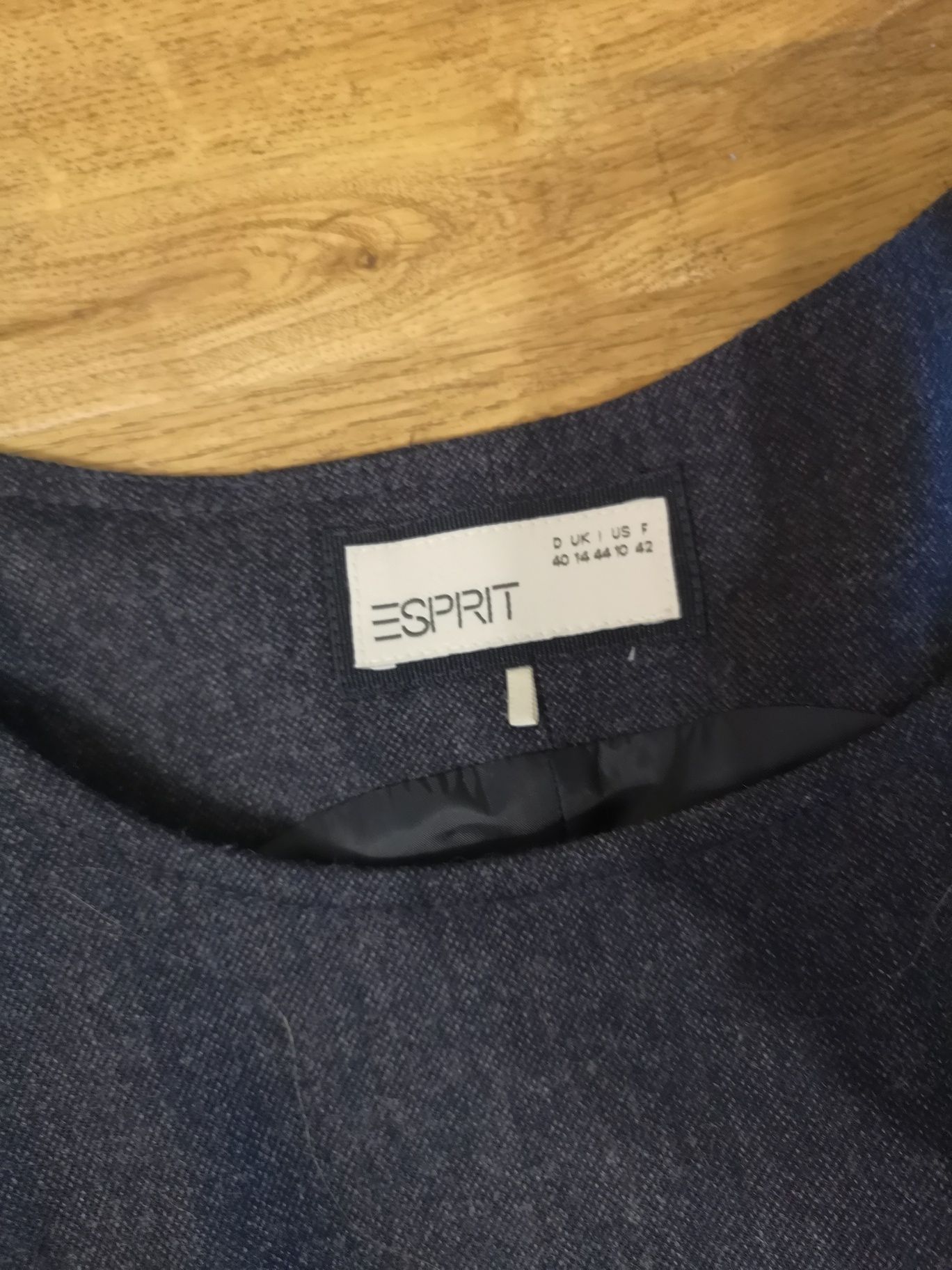 Sukienka wełniana grantowa Esprit M/L i półgolf gratis