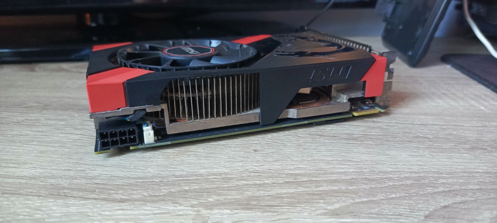 Radeon R9 270x gaming 2gb itx