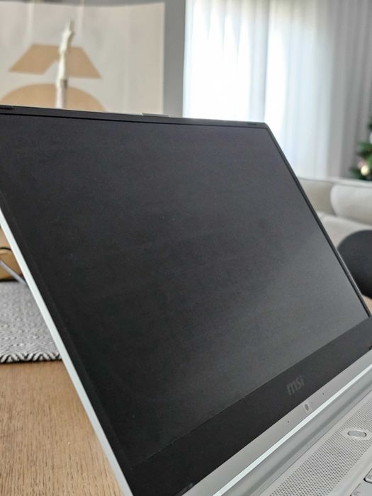 MSI PRESTIGE PS42 8RB (i7 8ª geração)