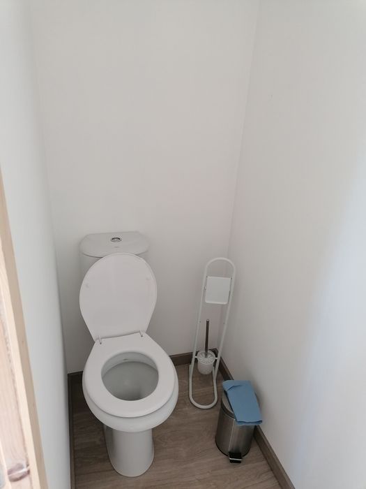 Contentor escritório com WC 20 pés