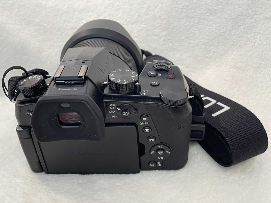 Niższa cena PANASONIC DC-FZ10002 aparat hybrydowy LUMIX