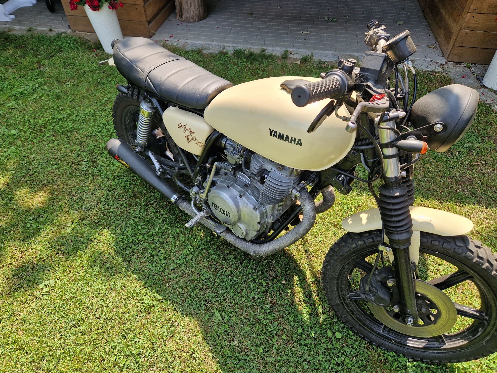 Yamaha xs400 scrambler