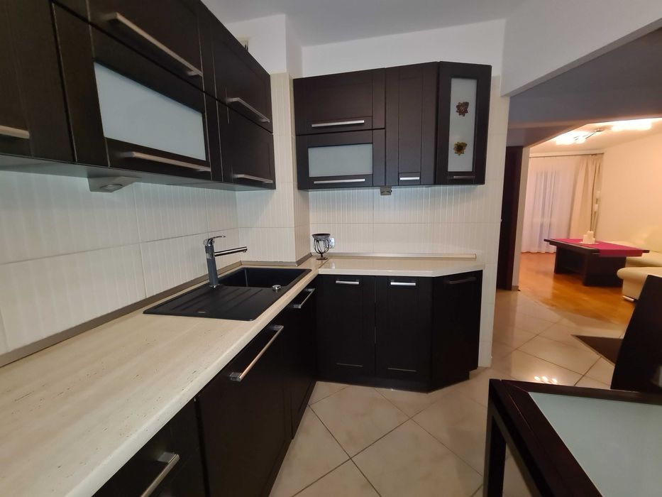 Dębniki 3 pokoje parking Kapelanka os. podwawelskie ul. Słomiana, ICE