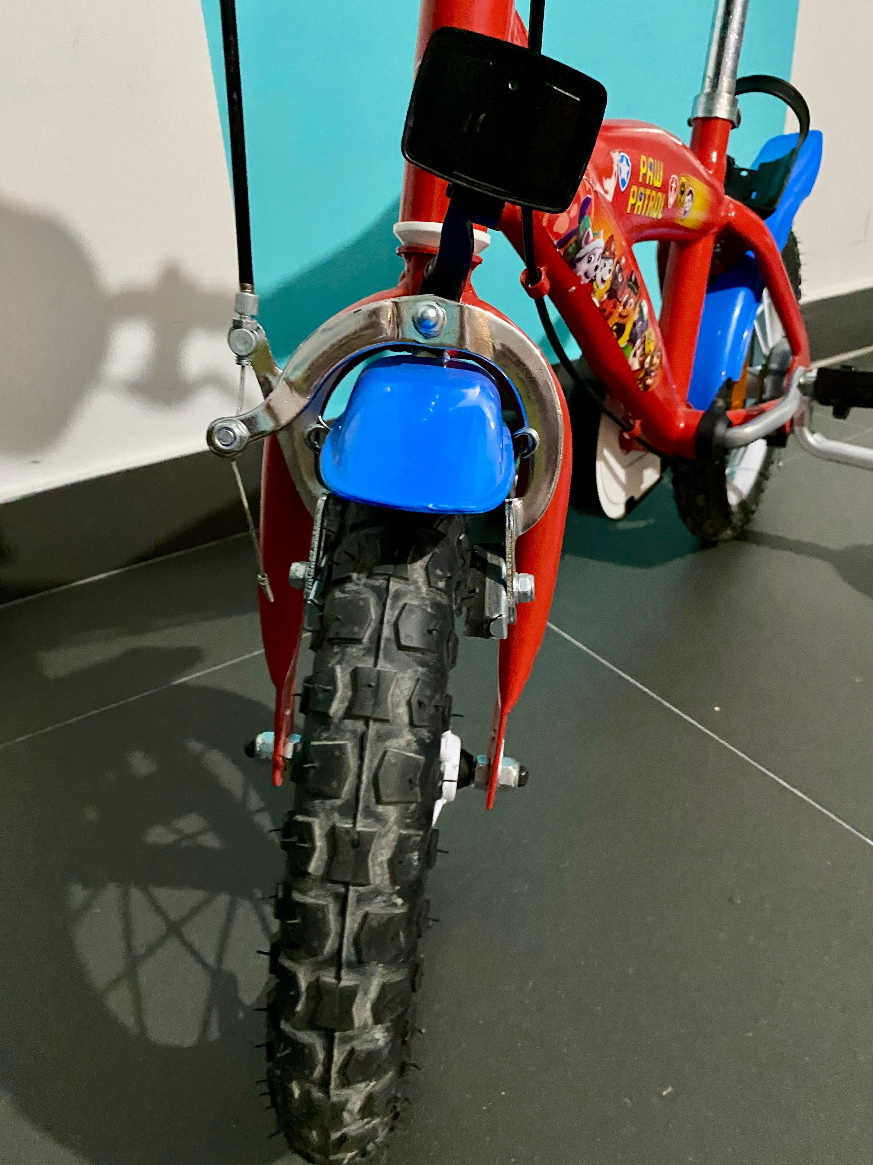 Vendo bicicleta crianca Paw Patrol em ótimo estado