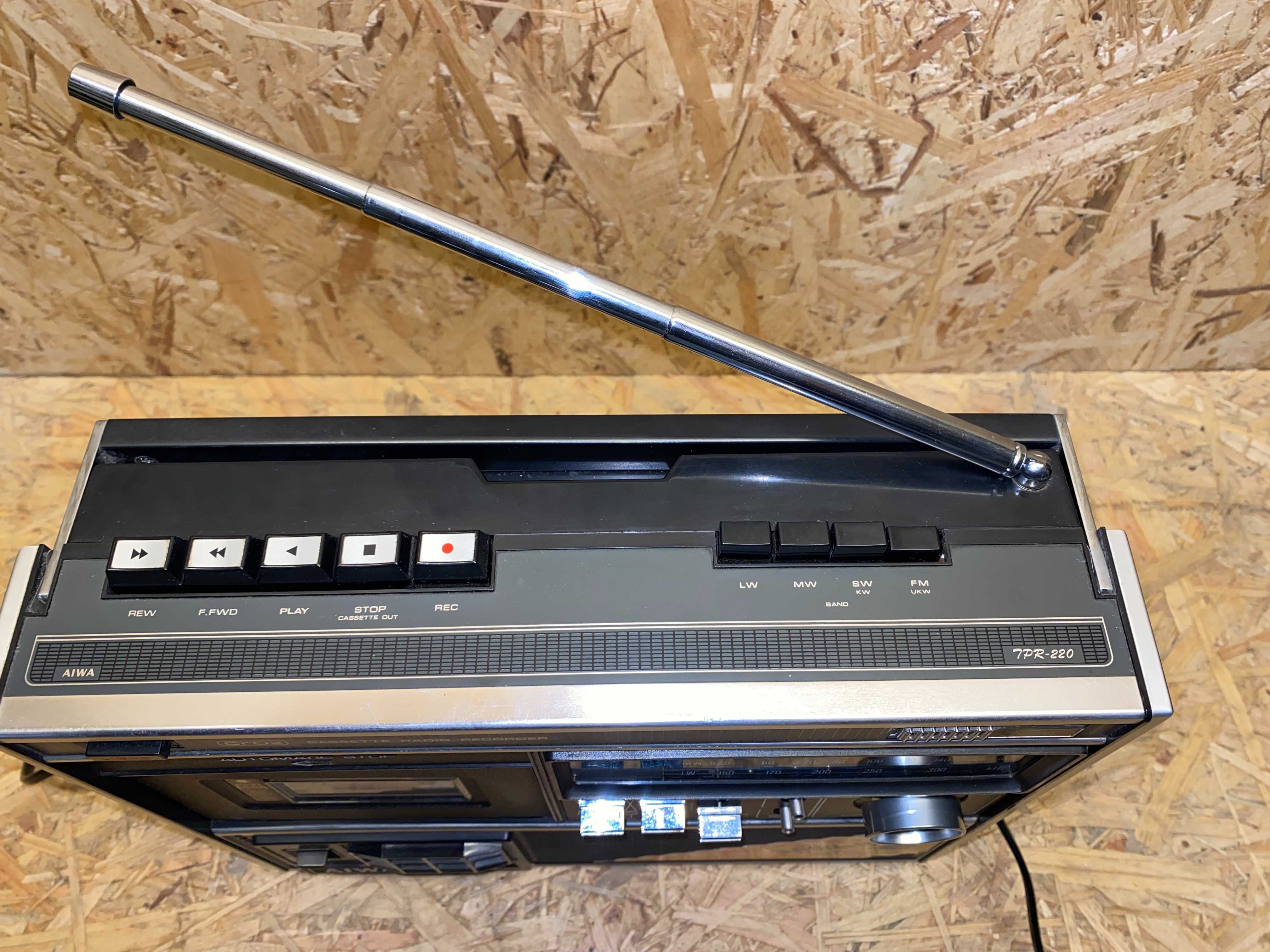 Radiomagnetofon Aiwa TPR 220 unikat (film pokazowy)