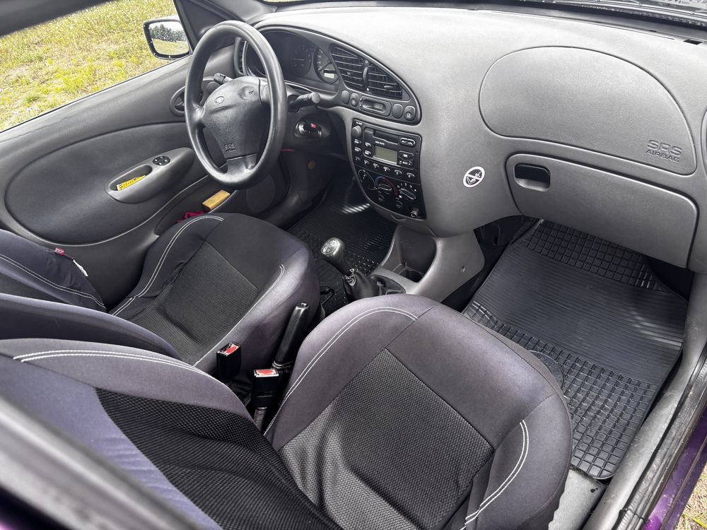 Ford Fiesta MK4 LIFT 2000 1,3 60KM benzyna śliwkowy