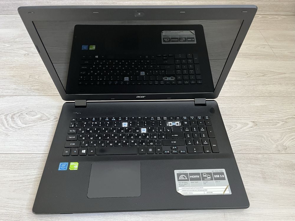 Acer aspire ES17