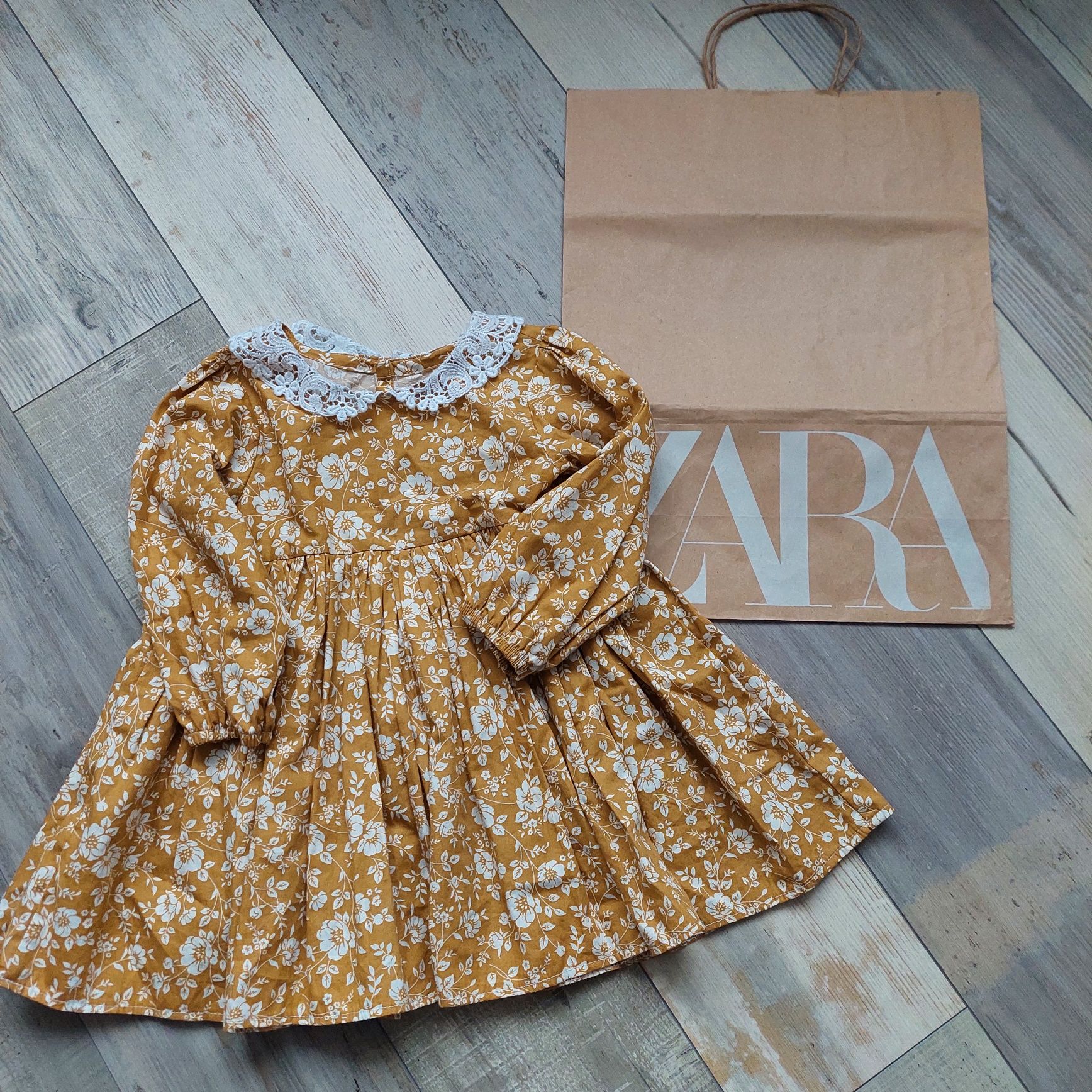 Продам плаття ZARA, Carter's