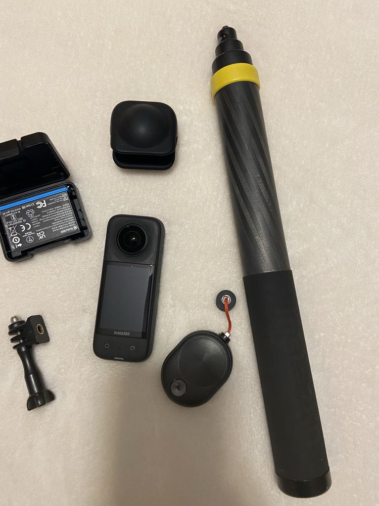 Camara Insta 360 X3 + acessorios