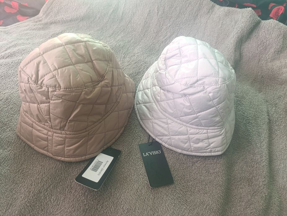 Жіночі капелюхи утеплені