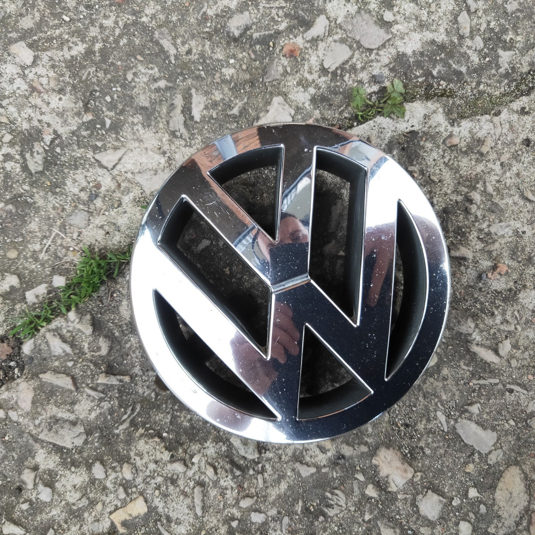 Znaczek logo przód emblemat Volkswagen Sharan I FL II 1 2 oryginał