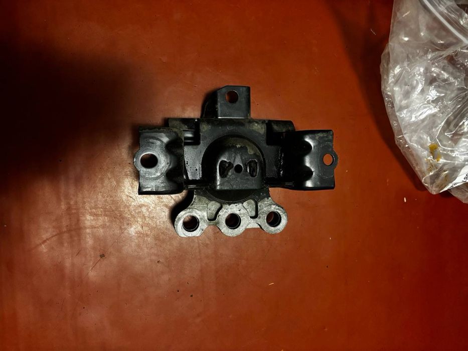 Комплект 3× подушки двигателя/коробки б/у