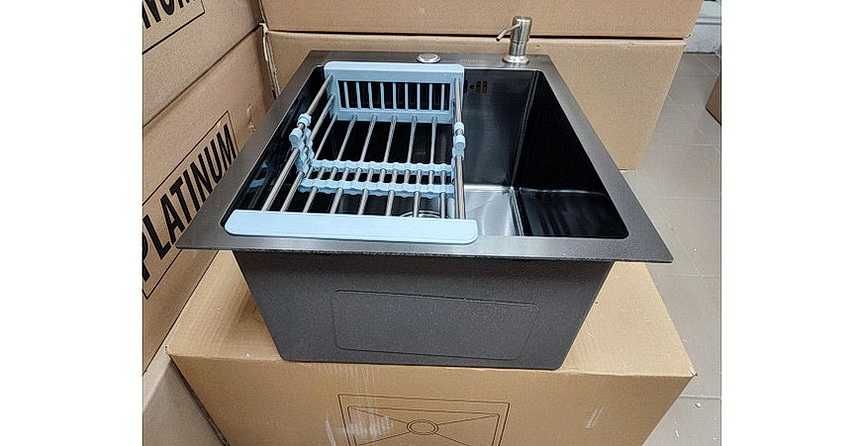 Прямокутна чорна кухонна мийка 40х50 см, з дозатором, сифоном