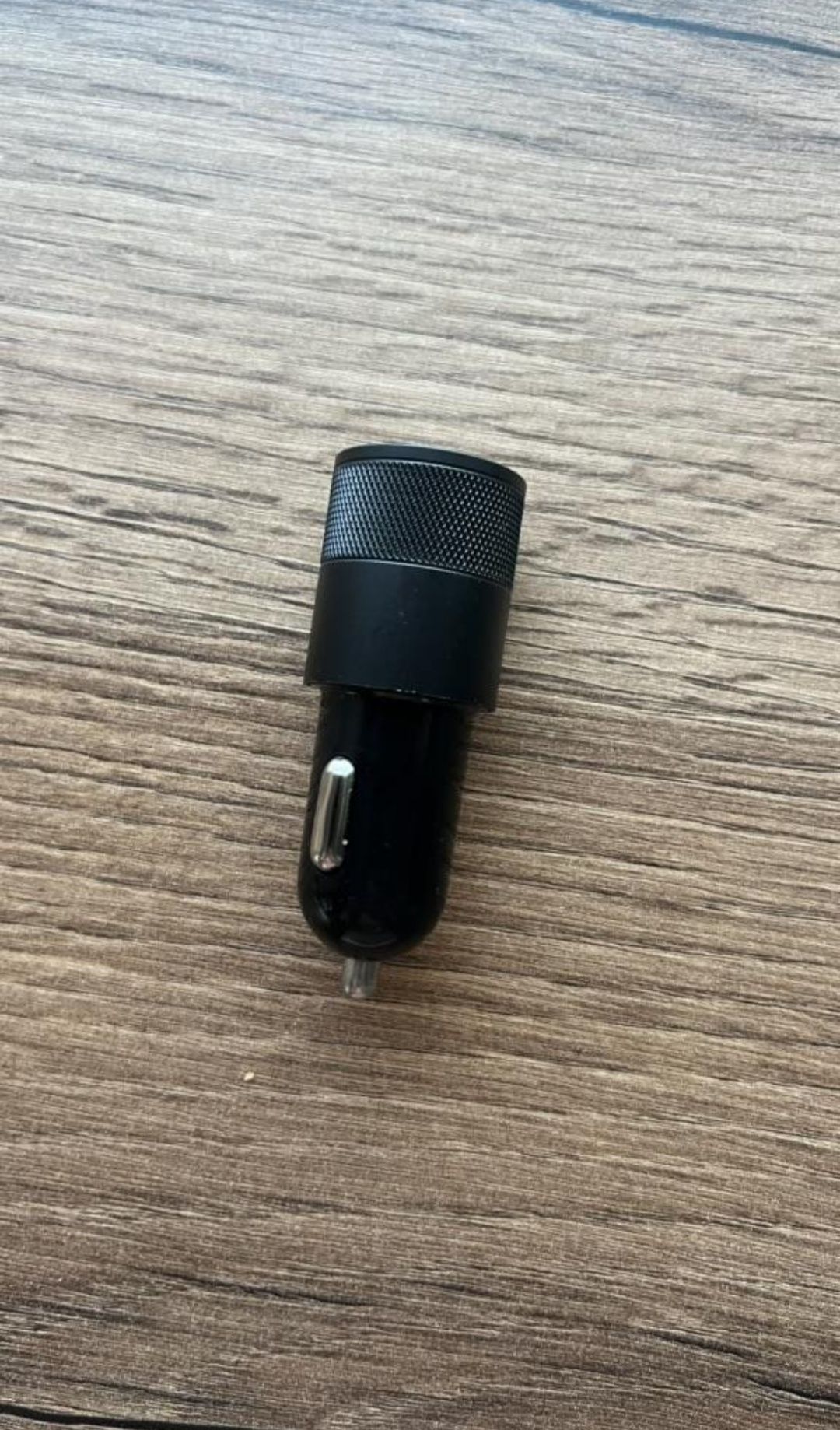 USB зарядка в авто