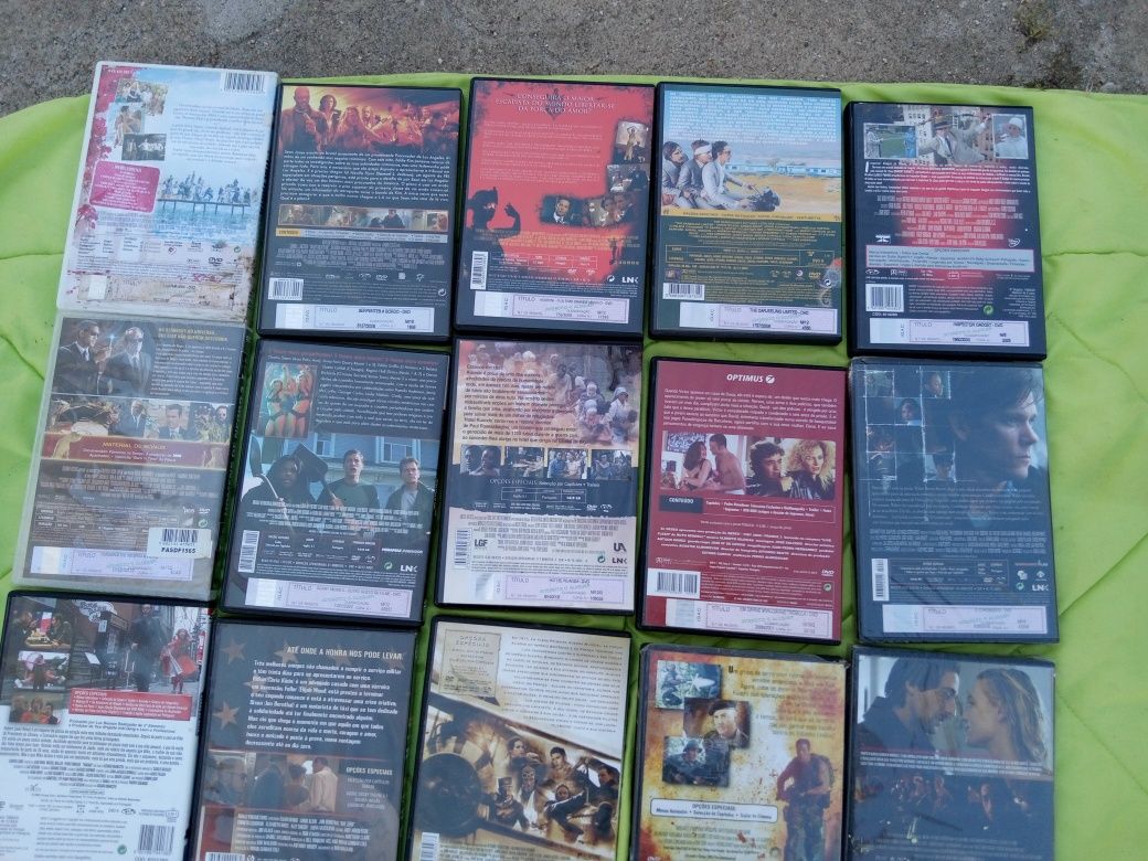 30 DVDs incluindo