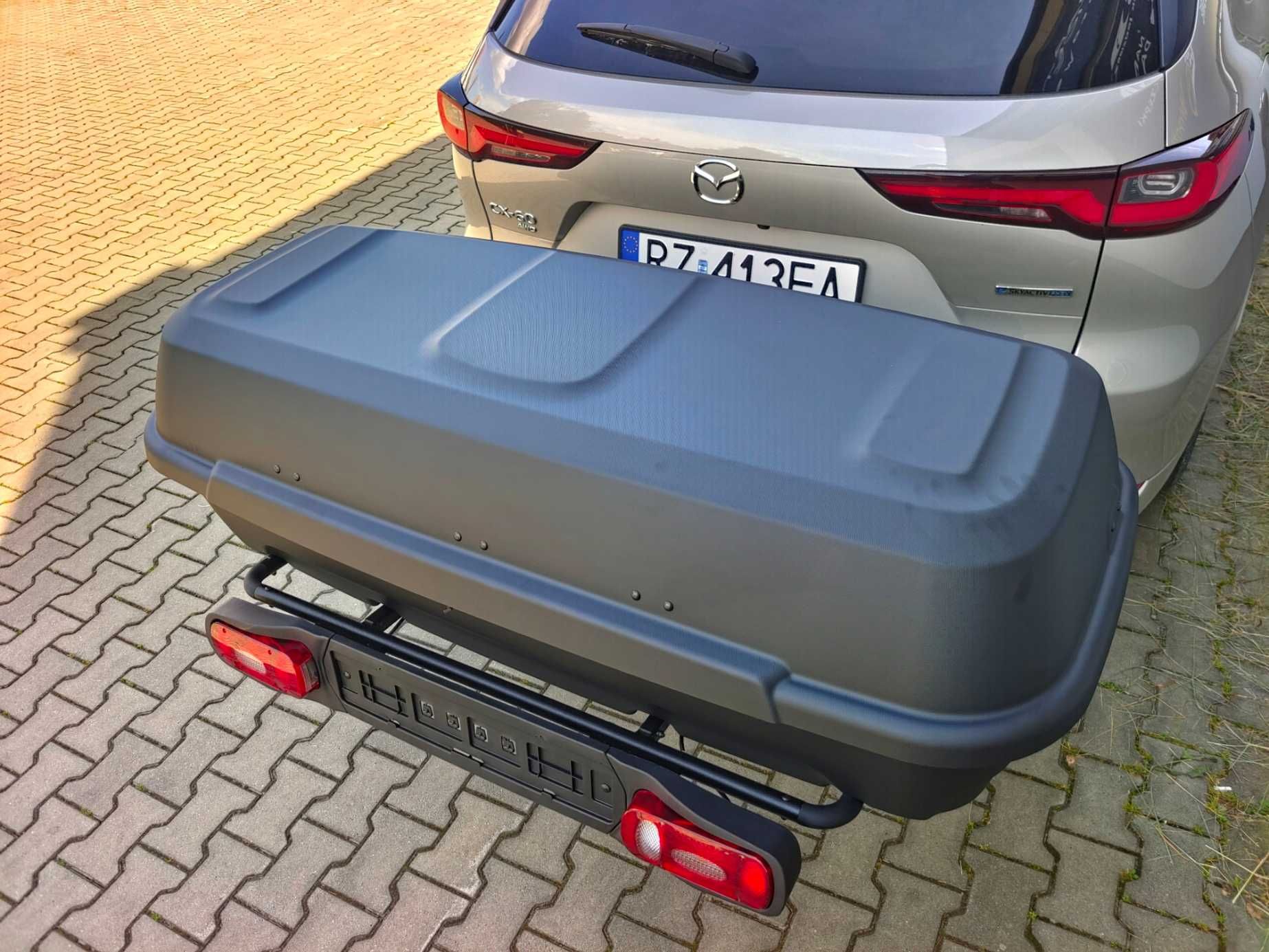 Duży box bagażowy kufer na hak 410 l na platformę Modula Re-Cargo