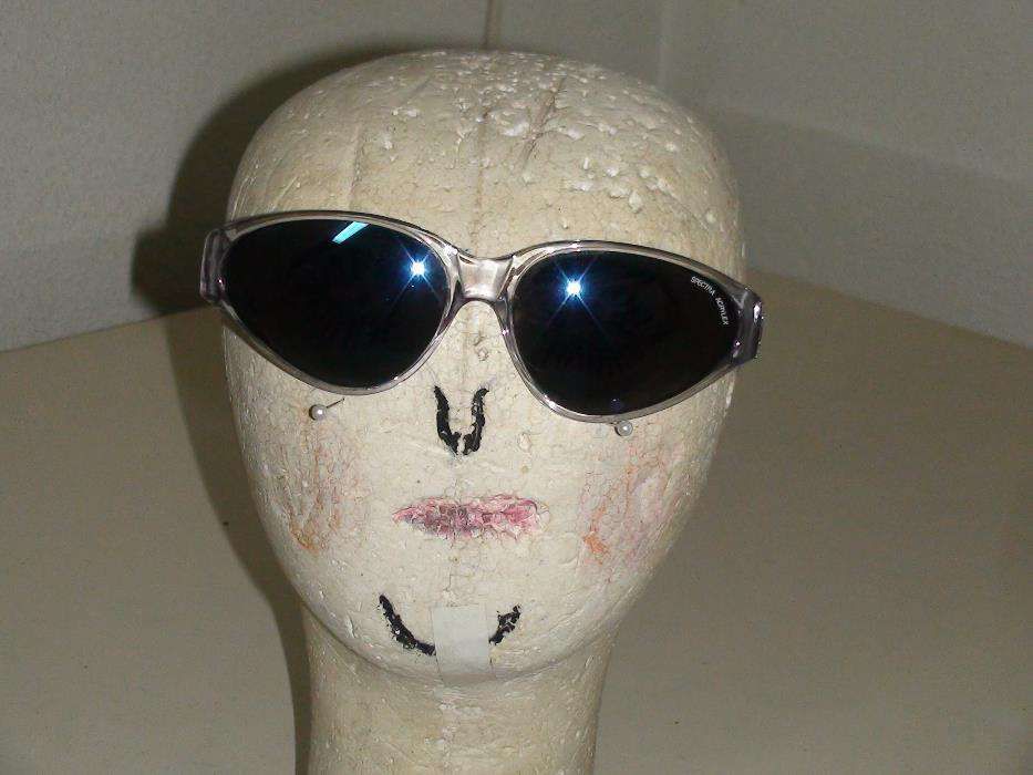 Óculos diversos de marca Ray Ban e outros