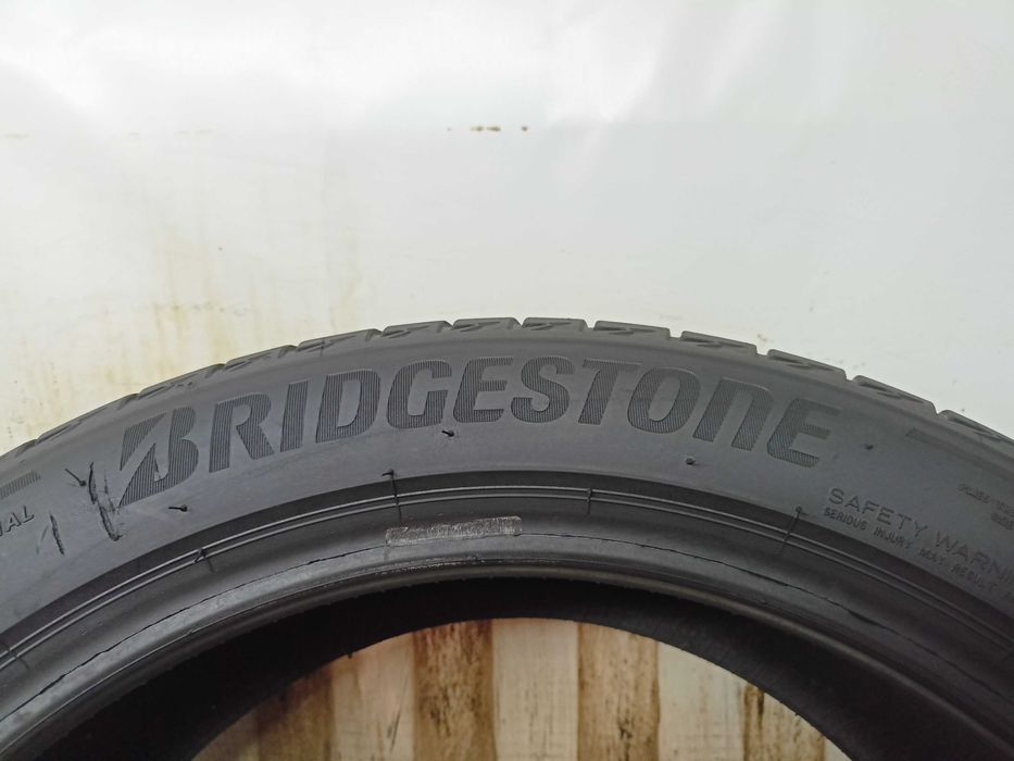 Bridgestone Turanza T005 225/45/18 21r. 91Y 2x6,3mm 2x5,8mm (1039)