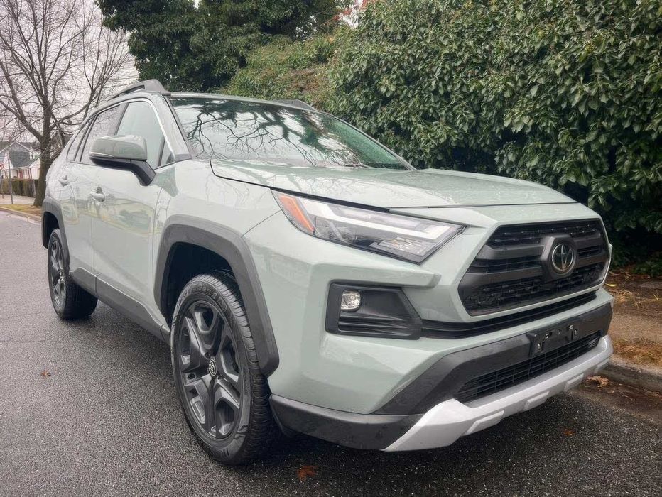 Toyota RAV4 Adventure      2022