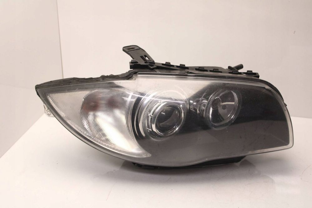 BMW 1 E81 E82 E87 E88 REFLEKTOR PRAWY LAMPA PRAWA PRZEDNIA PRZÓD SOCZEWKA