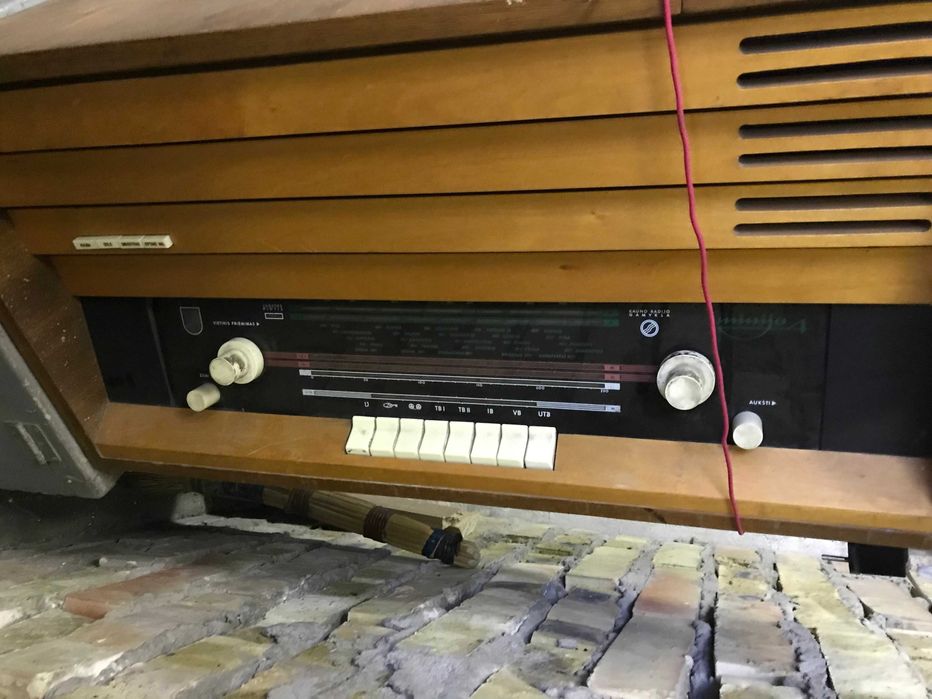 Магнитола "Миния-4",электрофон Россия-325 С