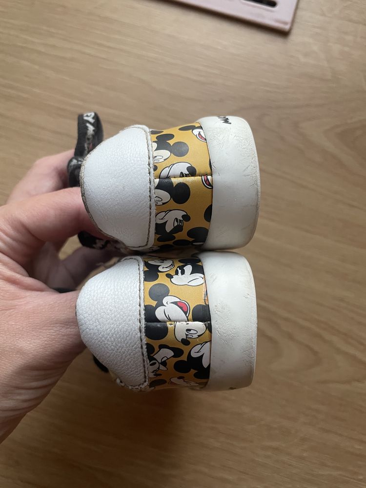 Buty/ półbuty jesienne dziecięce z Myszką Mickey 20