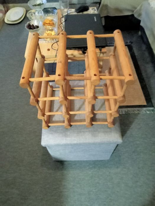 Stojak do wina drewno