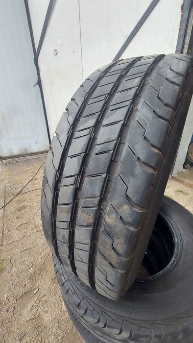 Opony 195/70/15c  4szt  montaż
