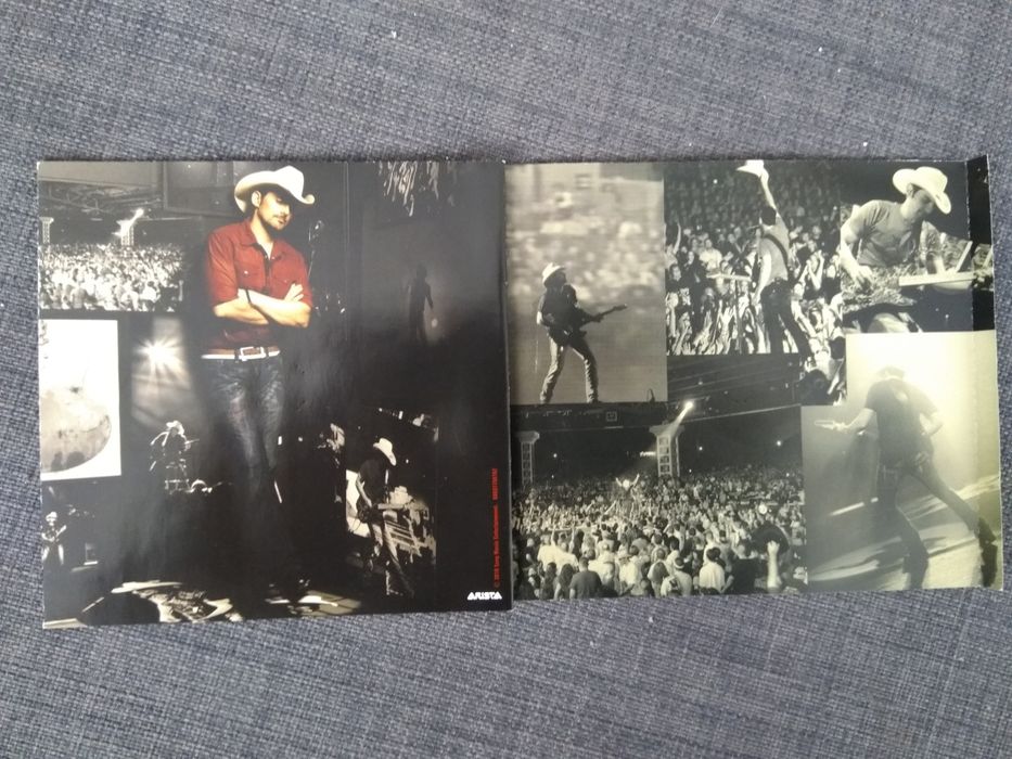 Brad Paisley, Hits Alive 2010, 2 cds