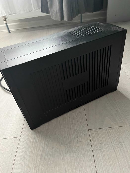 Джерело безперебійного живлення Back -UPS 800 (APC)