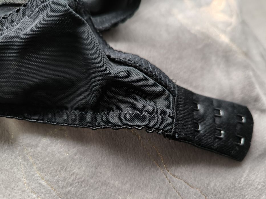 Dwa biustonosze Gorteks 75C, bardzo dobry stan. Polecam