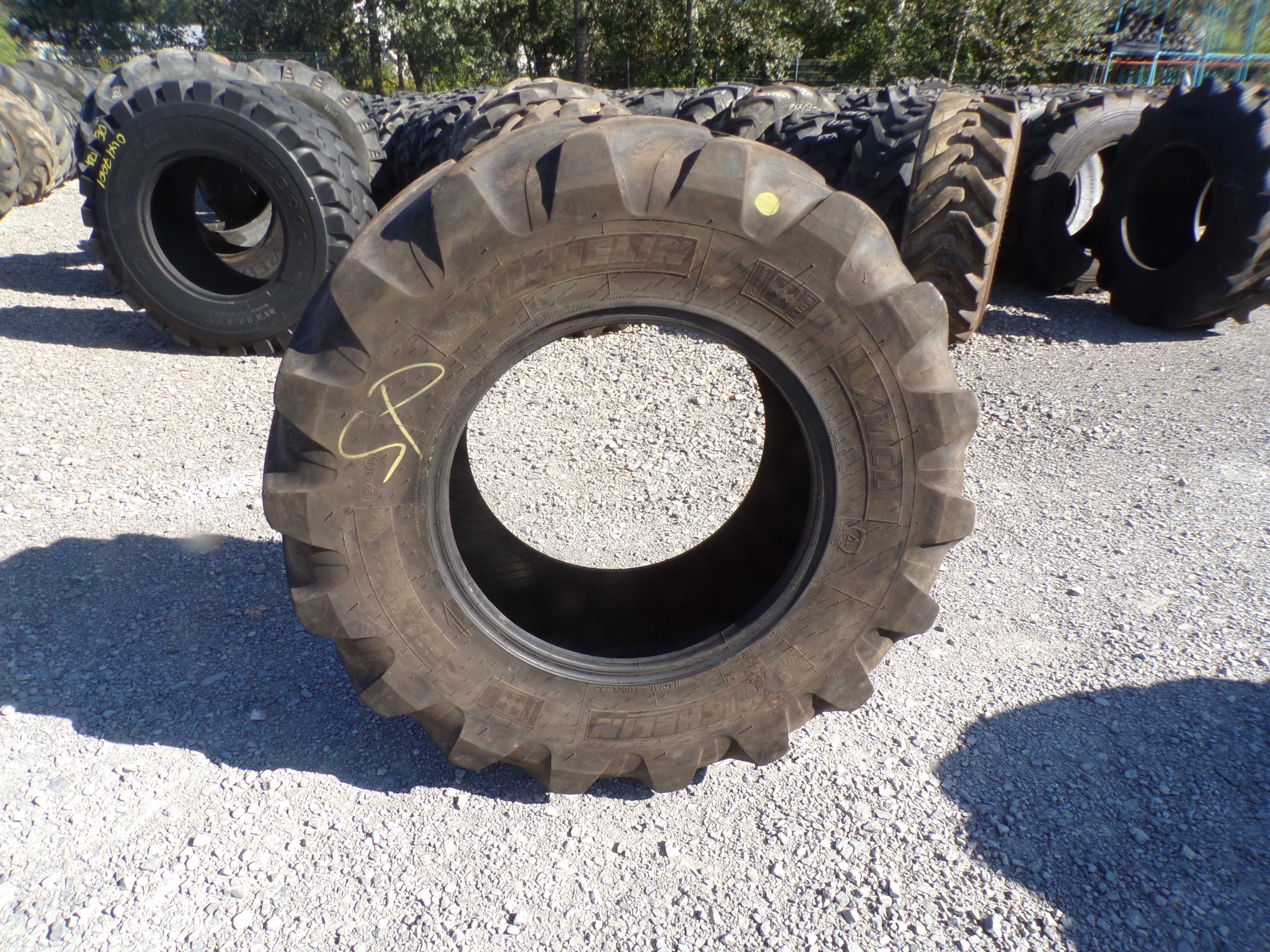 Opona 460/70R24 17.5R24 MICHELIN X MCL (950 netto)