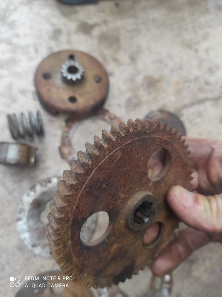 Sprzęgło Romet Komar motorynka ogar kosz sprzęgła 10.266