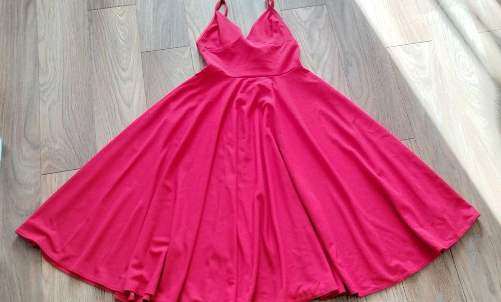 Sukienka midi z koła Pakuten Nowa wesele półmetek studniówka sylwester