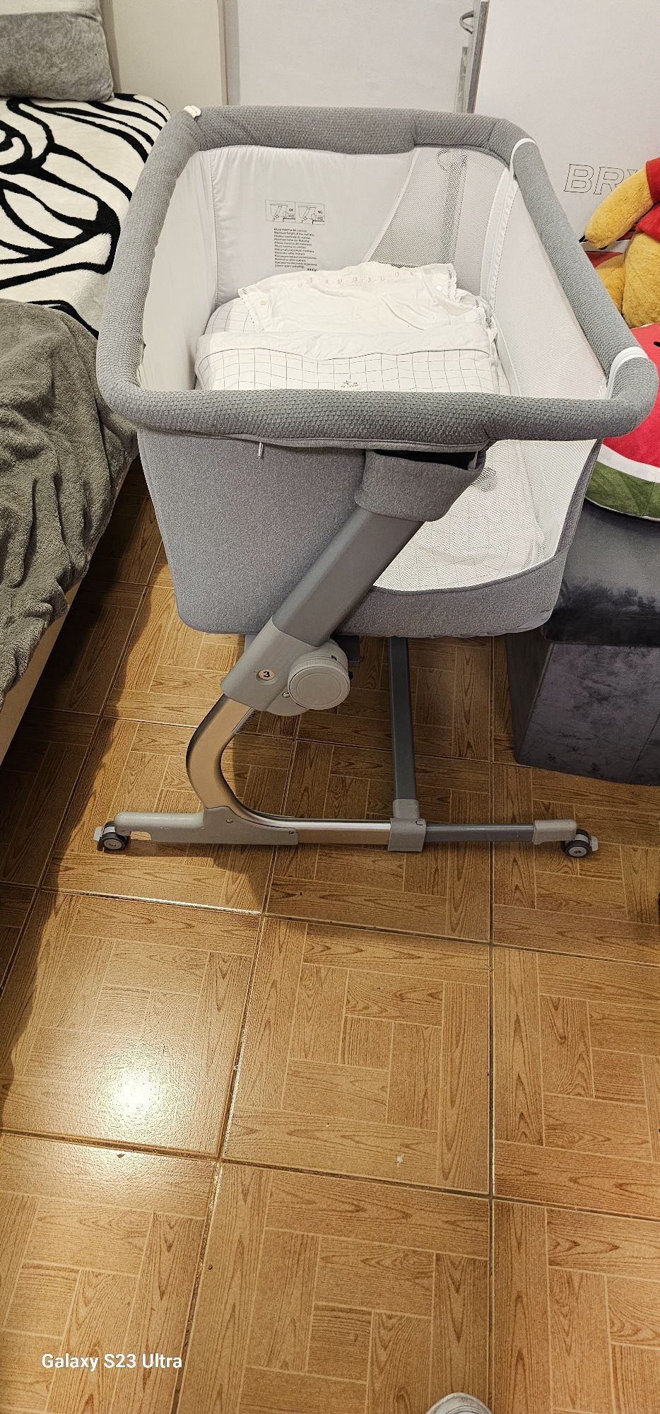 Mamaroo4 e berço