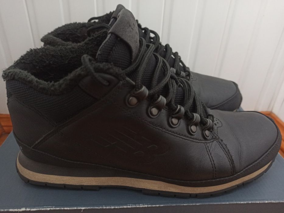 Продам ботинки New balance