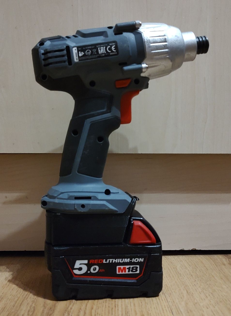 Adapter Graphite Energy+ na baterie Milwaukee M18